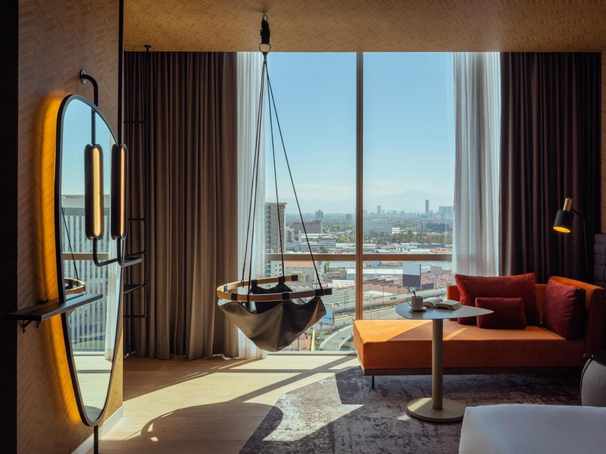 Novotel Mexico City Toreo Екстер'єр фото