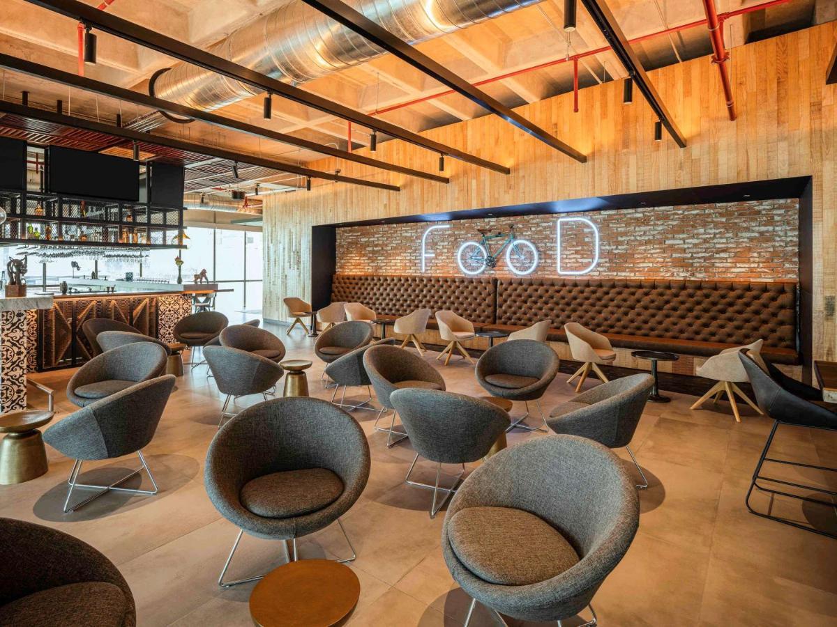 Novotel Mexico City Toreo Екстер'єр фото