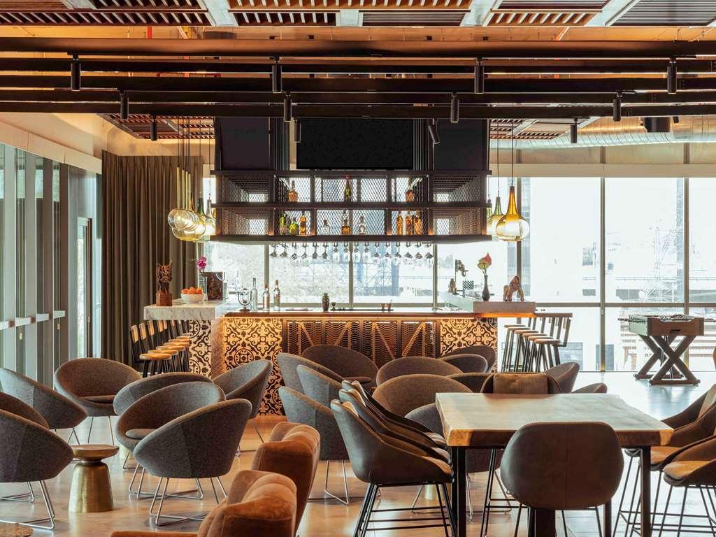Novotel Mexico City Toreo Екстер'єр фото